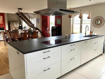 Volledig uitgeruste Loft te huur beschikbaar voor biedingen