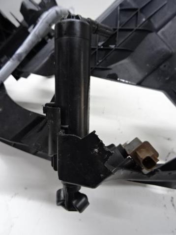 LAVE PHARE POMPE Audi A4 Avant (B8) (01-2007/12-2015), Utilisé, Audi