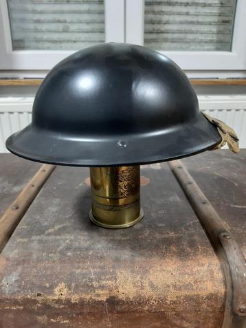 WW2 - Casque anglais en bakélite 1938, Arp, défence civile.., Envoi