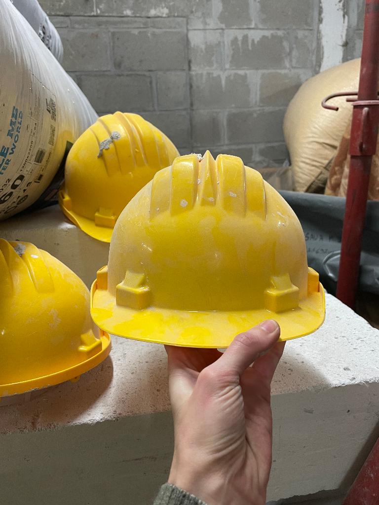 Casque de chantier (4 pièces), Bricolage & Construction, Casques de sécurité, Comme neuf, Enlèvement