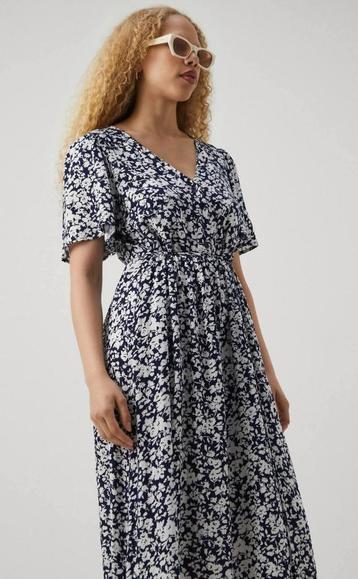 Neuve av étiquette! Robe "Only" longue. Taille S  beschikbaar voor biedingen