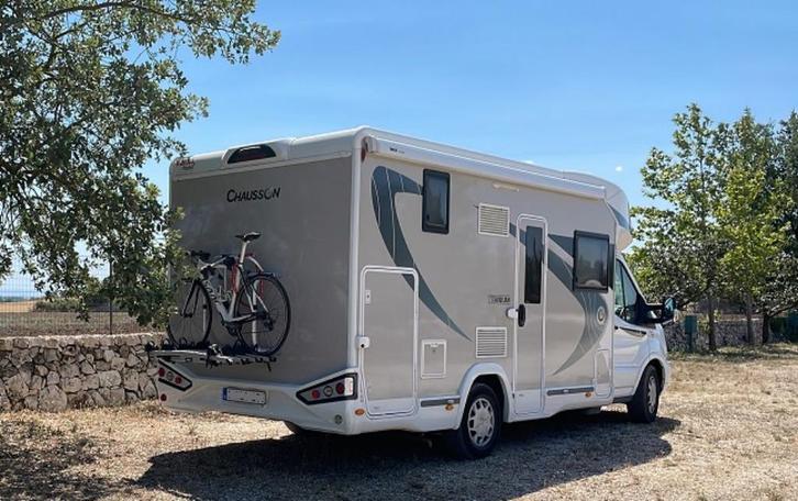 Mobilhome camper Chausson 640 titanium Ford, Caravans en Kamperen, Mobilhomes, Particulier, tot en met 4, Half-integraal, Chausson