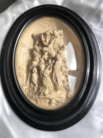 Medaillon beschikbaar voor biedingen