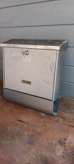 Boîtes aux lettres, Tuin en Terras, Brievenbussen, Ophalen