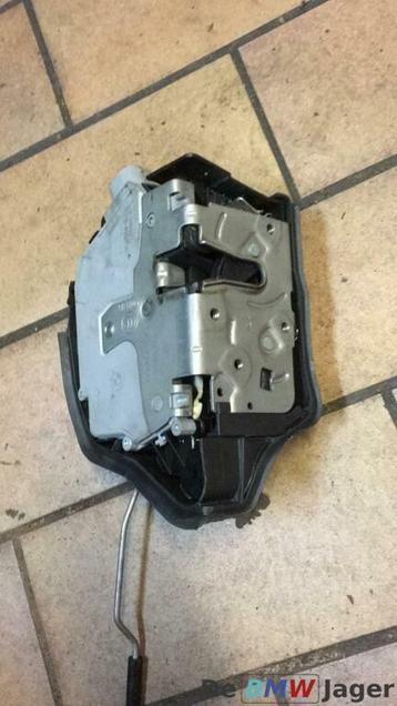 Deurslot mechaniek linksvoor BMW X5 E53 51218402537