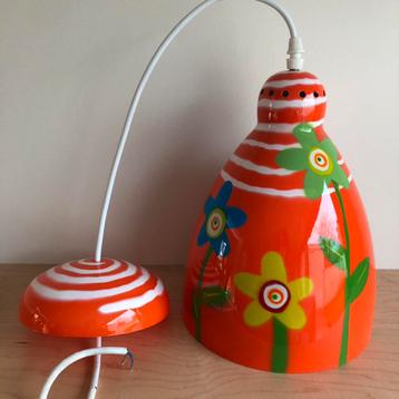 Oranje vintage hanglamp met bloemmotief, merk Pylones, Huis en Inrichting, Lampen | Hanglampen, Ophalen of Verzenden, Gebruikt