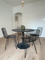 Tafel en stoelen, Huis en Inrichting, Stoelen, Ophalen, Zwart, Nieuw, Modern