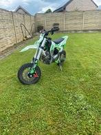 110Cc Pitbike + Helm, Fietsen en Brommers, Ophalen, Zo goed als nieuw, 110 cc, Pitbike