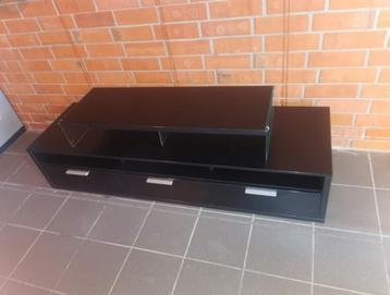 Tv meubel kast beschikbaar voor biedingen