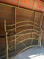 Gouden bed, Huis en Inrichting, Slaapkamer | Bedden, Ophalen, 140 cm