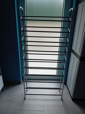 Etagère à chaussures en métal, Enlèvement, Comme neuf