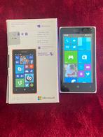 Microsoft Lumia 435 avec chargeur et boîte., Télécoms, Téléphonie mobile | HTC