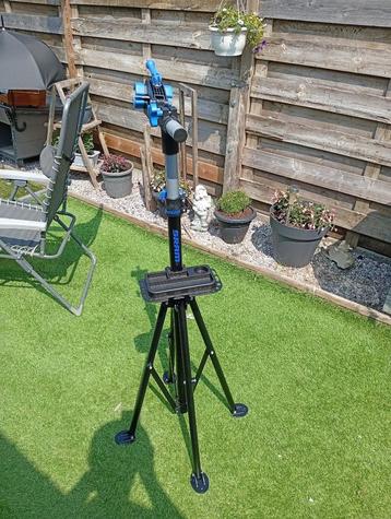 fietsstatief voor aan fiets te sleutelen  beschikbaar voor biedingen