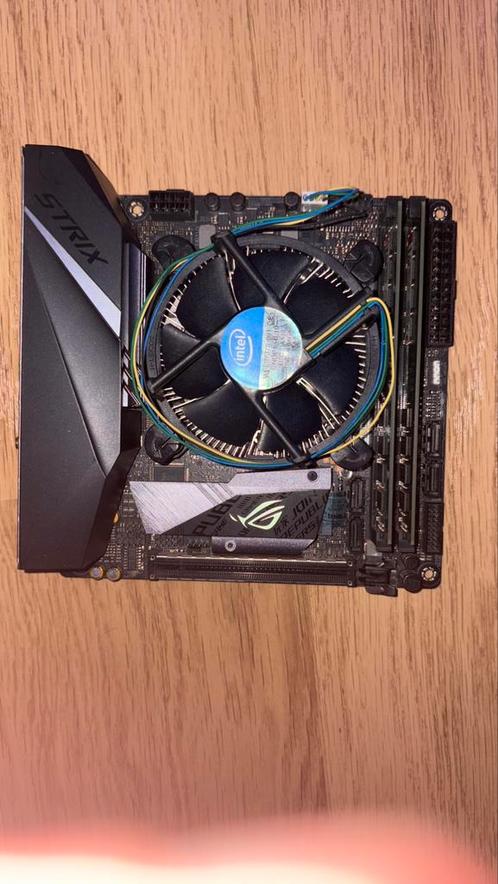 I7-9700KF + ROG STRIX mb + 32gb ram + 512gb ssd, Computers en Software, Moederborden, Zo goed als nieuw, Intel, DDR4, Ophalen of Verzenden