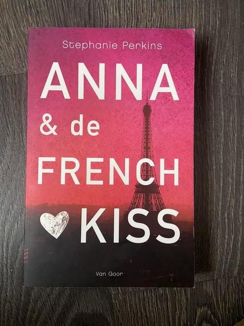 Stephanie Perkins - Anna & de French kiss, Livres, Livres pour enfants | Jeunesse | 13 ans et plus, Comme neuf, Fiction, Enlèvement ou Envoi