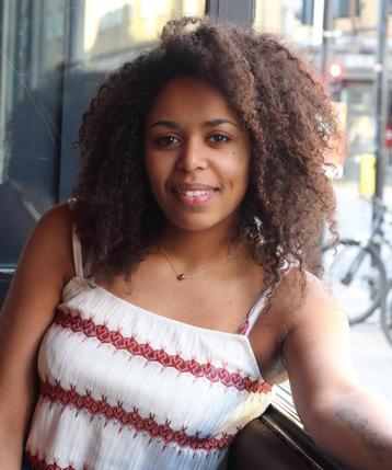 Fijne ontmoeting bij jou in de buurt, vrouw zoekt man beschikbaar voor biedingen