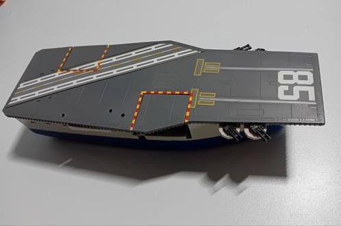 1988 Micro Machines Aircraft Carrier *Not Complete*, Antiek en Kunst, Antiek | Speelgoed, Ophalen of Verzenden