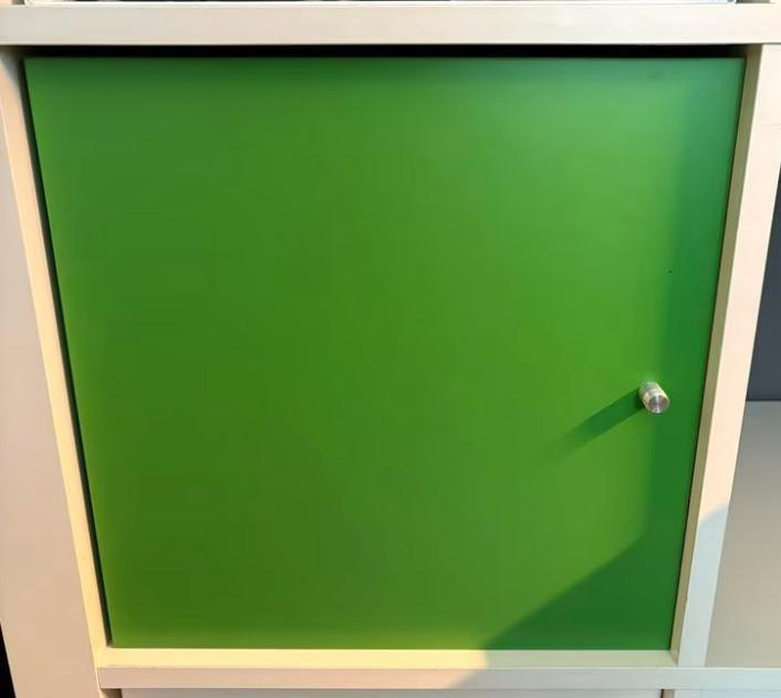 Kallax inzet groen met deurtje - 2 stuks, Huis en Inrichting, Kasten | Wandmeubels, Gebruikt, Ophalen
