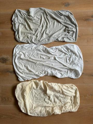 Lot de 3 draps housses pour berceau beschikbaar voor biedingen