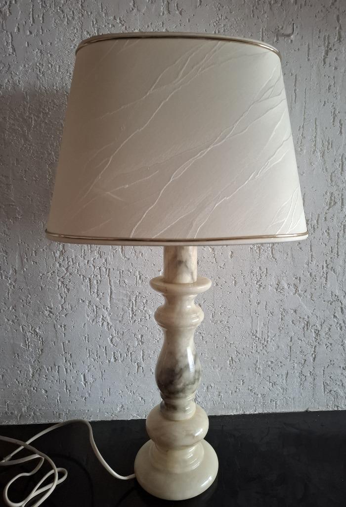 Stoffen tafellamp met marmeren voet, Huis en Inrichting, Lampen | Tafellampen, Zo goed als nieuw, 50 tot 75 cm, Stof, Overige materialen