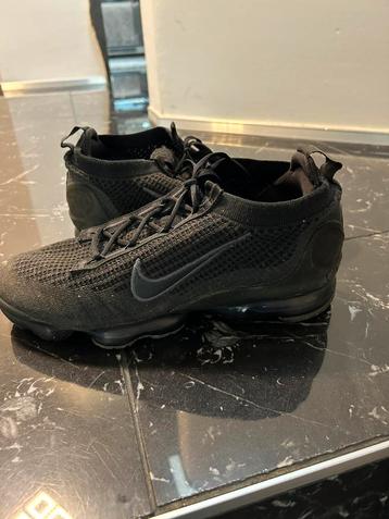 Nike sportschoenen maat 42 disponible aux enchères