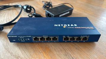 Netgear FS108P 8 poort switch met POE beschikbaar voor biedingen