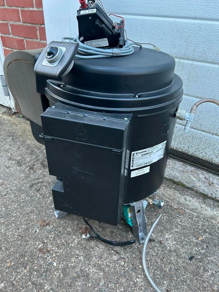 Truma combi C 6002 kachel op gas., Caravans en Kamperen, Mobilhome-accessoires, Gebruikt, Ophalen