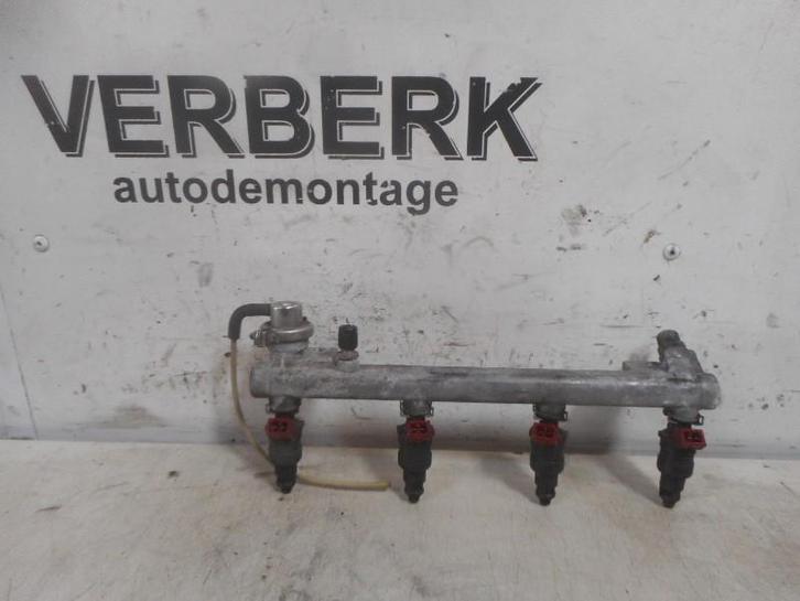 RAMPE D'INJECTION Opel Omega B (25 / 26 / 27) (90411551), Autos : Pièces & Accessoires, Systèmes à carburant, Opel, Utilisé