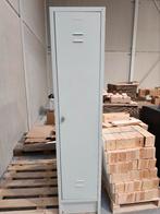 Twee oude lockers, Huis en Inrichting, Kasten | Lockerkasten, Ophalen