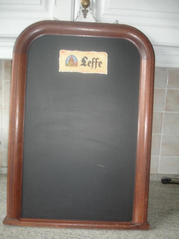 Schrijfbord van Leffe - Belle Vue in houten kader beschikbaar voor biedingen
