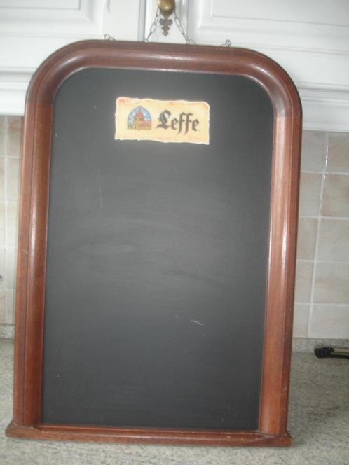 Schrijfbord van Leffe - Belle Vue in houten kader, Verzamelen, Biermerken, Gebruikt, Reclamebord, Plaat of Schild, Leffe, Ophalen of Verzenden