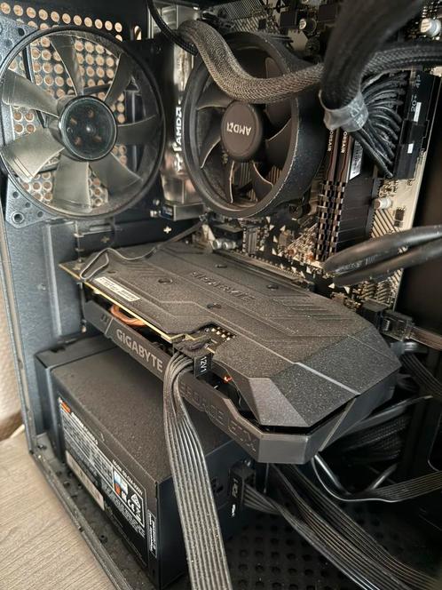 Game computer inclusief scherm, toetsenbord & muis, Computers en Software, Desktop Pc's, SSD, Ophalen
