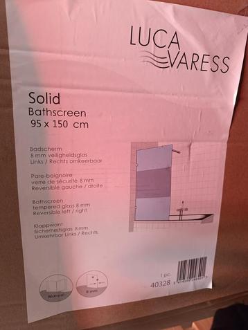 Nieuwe douche wand  beschikbaar voor biedingen