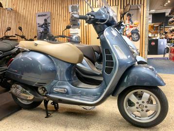 Vespa GTS 250 