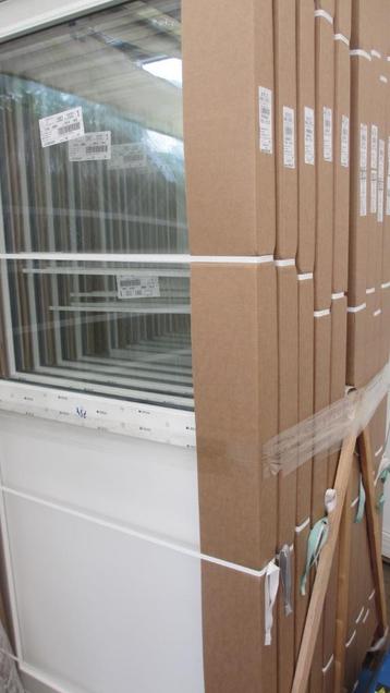  deur wit vanaf €295 antrasiet €395, crème en Ral7039 €550 beschikbaar voor biedingen