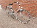 Mooie oude damesfiets, Ophalen