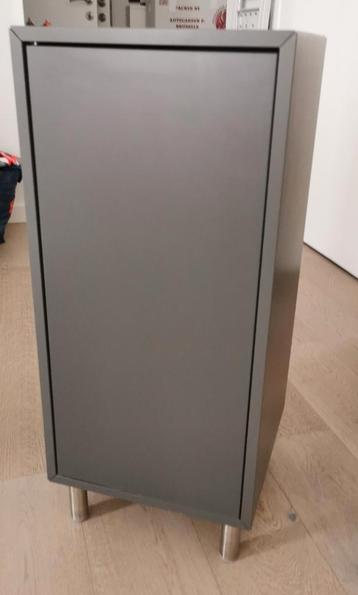 Meuble de rangement gris eket 1 porte avec pieds réglables beschikbaar voor biedingen