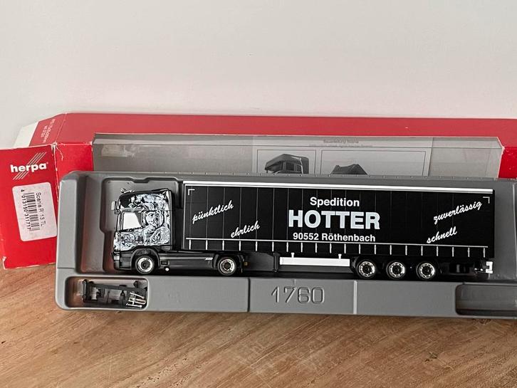 Herpa Scania R13 HOTTER 1:87, Hobby en Vrije tijd, Modelauto's | 1:87, Zo goed als nieuw, Bus of Vrachtwagen, Herpa, Ophalen of Verzenden