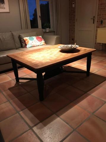 Eiken salontafel  beschikbaar voor biedingen