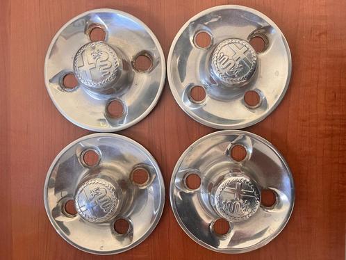 4 SNEDES WIELDOPPEN, STUDS ALFA ROMEO, Auto's, Alfa Romeo, Particulier, Giulietta, Ophalen
