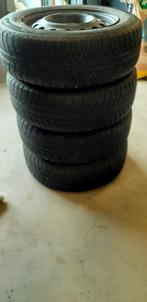jantes toles hyundai i 30 ou kia avec pneu hiver, Auto-onderdelen, Banden en Velgen, Ophalen, Gebruikt, 15 inch, Banden en Velgen