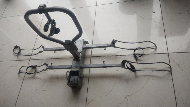 Porte-vélos double pour attelage, Autos : Divers, Porte-vélos, Utilisé, Support d'attelage, 2 vélos, Pneus larges, Enlèvement