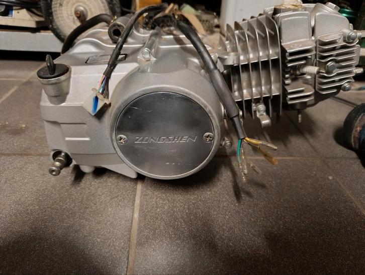 motorblok voor Honda Dax, Fietsen en Brommers, Brommeronderdelen | Algemeen, Zo goed als nieuw, Blok, Ophalen