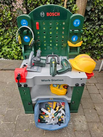 Bosch kinderwerkbank met verschillende tools met batterijen, Kinderen en Baby's, Ophalen