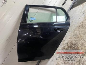 Portier 4Deurs links-achter van een Volkswagen Golf (LC9Z) beschikbaar voor biedingen