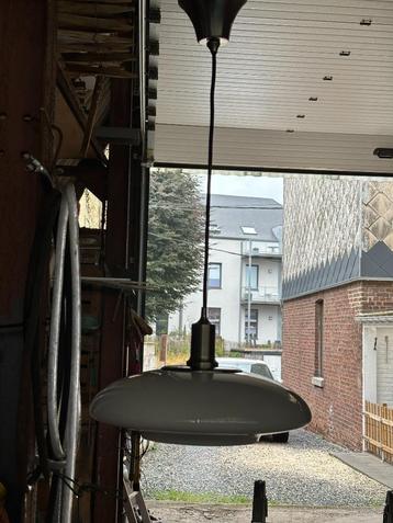 lampe (lustre), Enlèvement