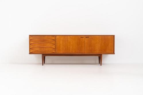 Prachtig vintage "Astrid" dressoir van Oswald Vermaercke, Huis en Inrichting, Kasten | Dressoirs, Zo goed als nieuw, Teakhout