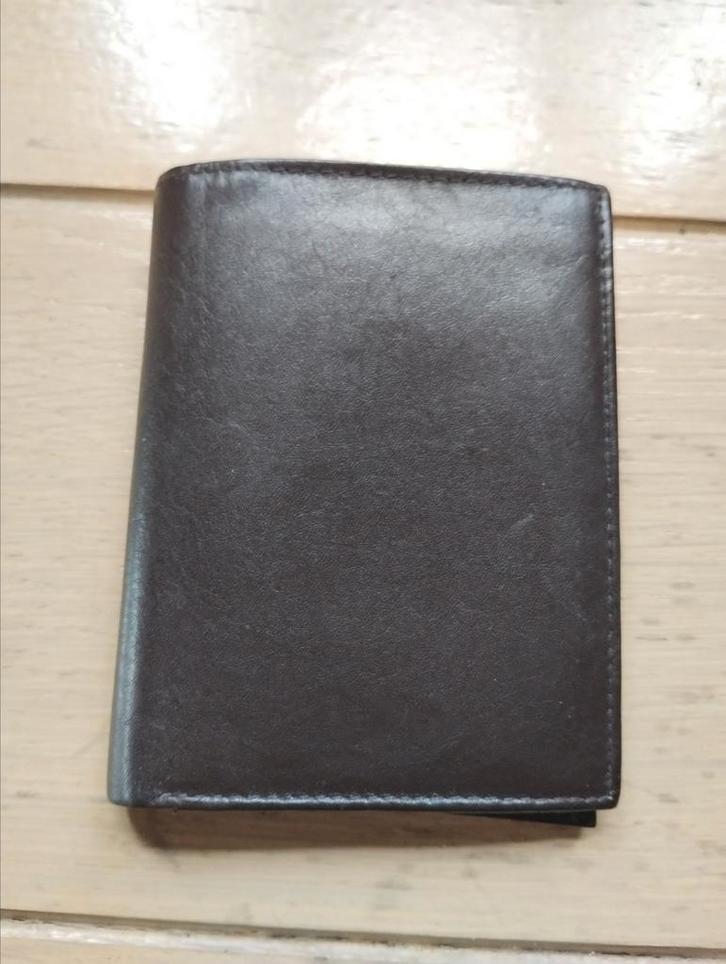 Lederen Portefeuille (NEW), Handtassen en Accessoires, Portemonnees, Nieuw, Overige merken, Bruin, Leder, Met knipsluiting, Ophalen