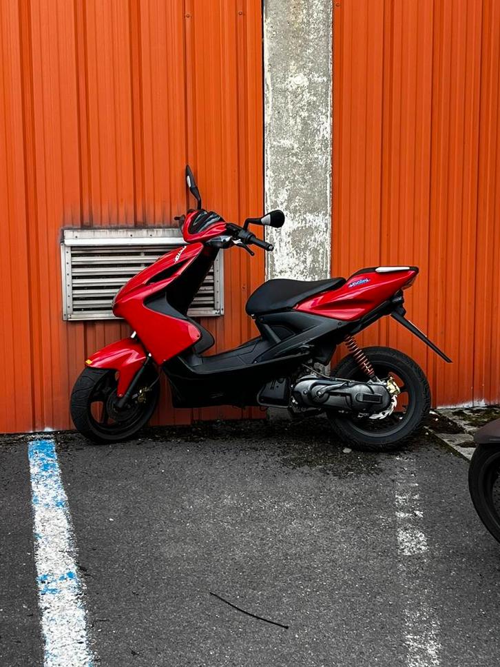 Nitro Aerox, Fietsen en Brommers, Scooters | Yamaha, Gebruikt, Aerox, Klasse A (25 km/u), Tweetakt, Ophalen