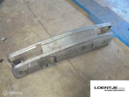 Keienvanger BMW 5-serie E28 ('82-'88)  528i 525i 520i 518, Auto-onderdelen, Carrosserie, BMW, Gebruikt, Ophalen of Verzenden